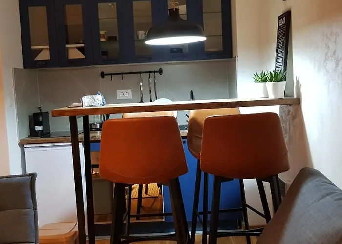 Titova Jovanka 아파트